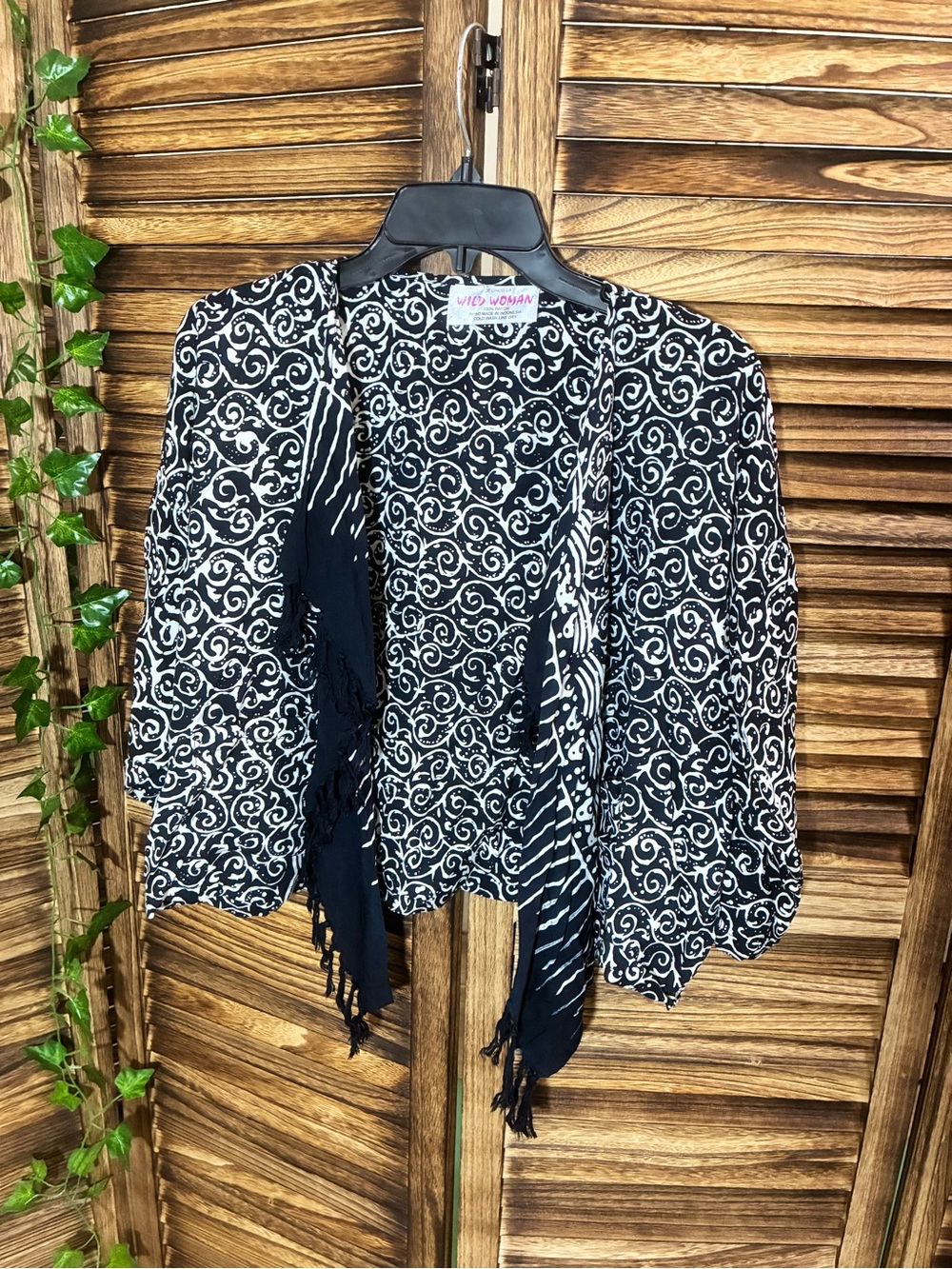 Black & White Patterned Open-Front Shrug